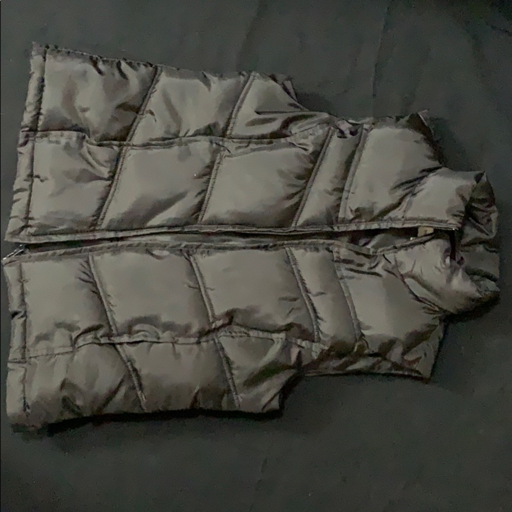 Women’s small puffer vest